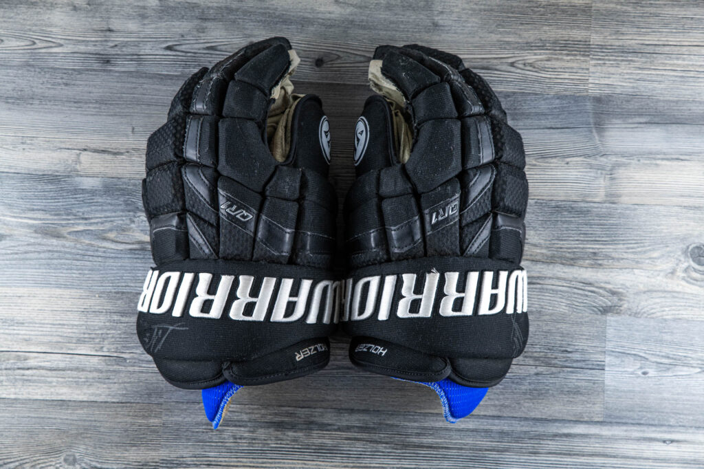 Gloves game-worn gloves, view 1