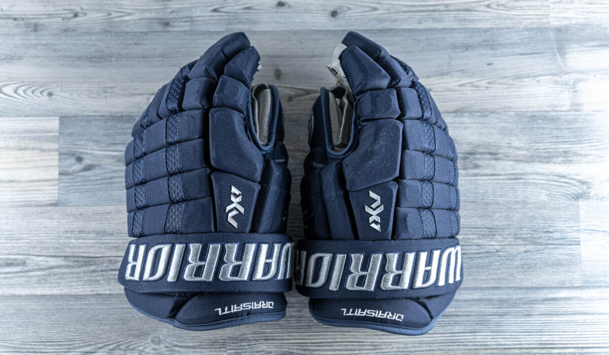 Leon Draisaitl - game worn / game used gloves - World Cup of Hockey 2016