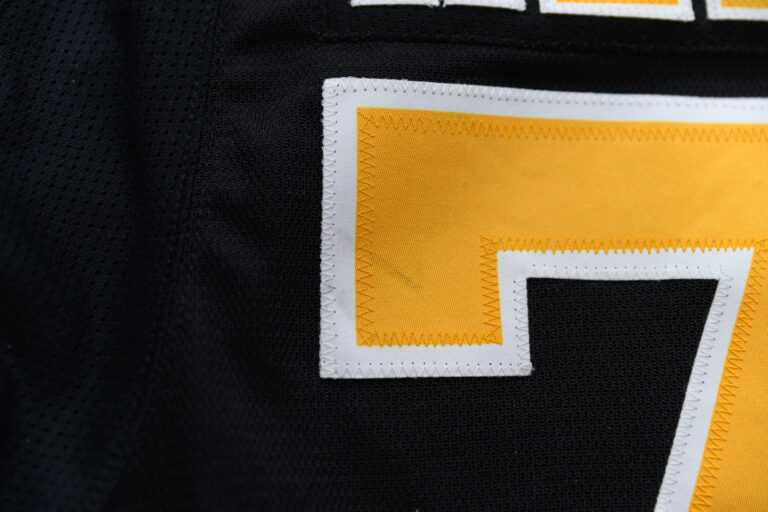 LUKAS REICHEL - GAME WORN JERSEY - BOSTON BRUINS 2025 / 2026 HOME SET 3