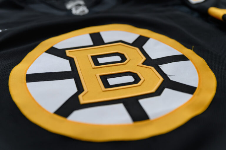 LUKAS REICHEL - GAME WORN JERSEY - BOSTON BRUINS 2025 / 2026 HOME SET 3