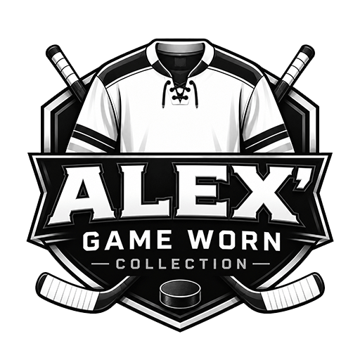 Das Logo zeigt ein Hockeytrikot mit Schlägern und der markanten Aufschrift „ALEX’ GAME WORN COLLECTION“.